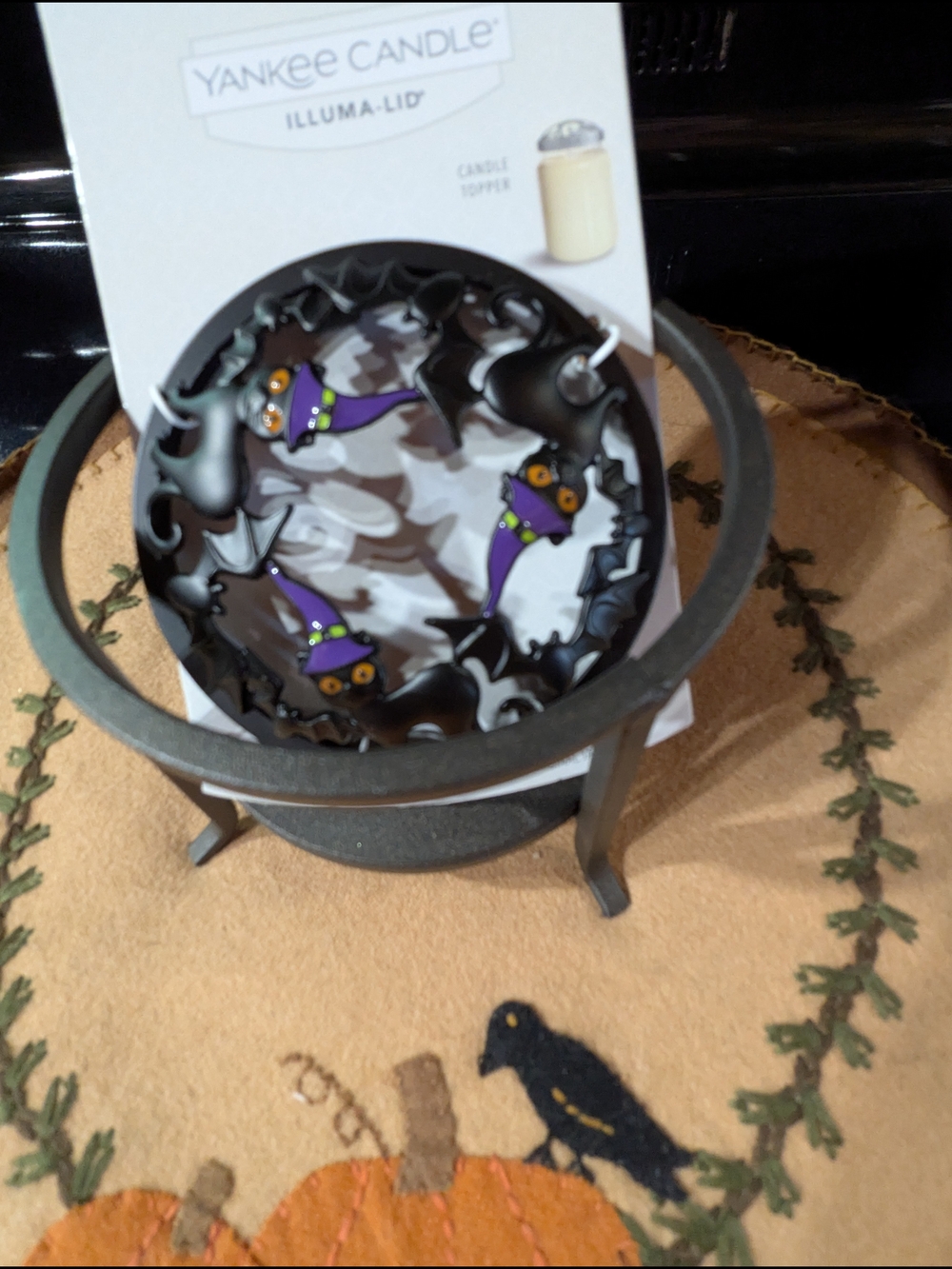 Yankee Candle Illuma-Lid Halloween Cat & Bat Topper Black & Purple & Black Iron